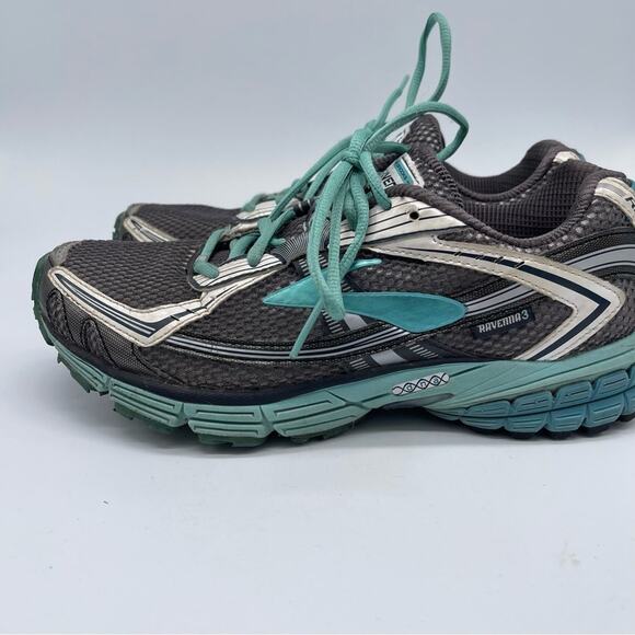 Brooks Ravena 3, Running Shoes. Size 8.5. In excellent condition! - Picture 2 of 9